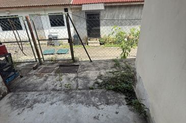 Single Storey Jalan Nuri, Bandar Putra, Kulai 