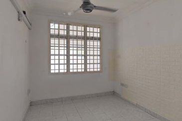 Single storey Jalan Uda Utama, Bandar Uda Utama Jb