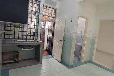 Single storey Jalan Uda Utama, Bandar Uda Utama Jb