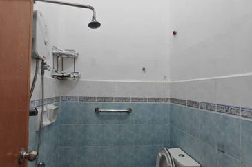 Single storey Jalan Uda Utama, Bandar Uda Utama Jb