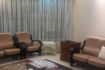 Twin Towers, Ratu Mutiara