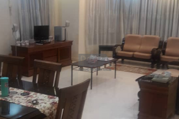 Twin Towers, Ratu Mutiara