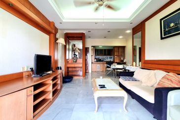 Marina Tower, Ratu Mutiara