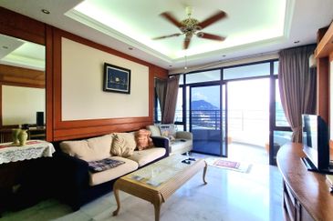 Marina Tower, Ratu Mutiara