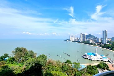 Marina Tower, Ratu Mutiara