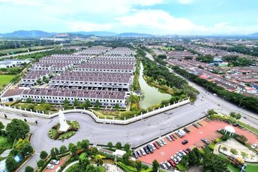 Eco Bloom @ Eco Meadows