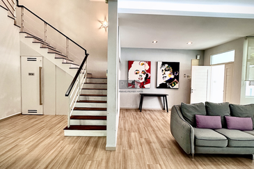 3-Storey Terraced House at Shamrock Beach Villas in Batu Ferringhi.