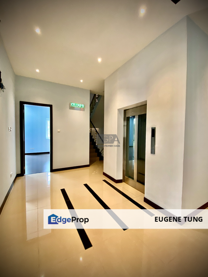 3S Semi-Detached Property with Lift on Lebuhraya Maktab in Pulau Tikus., Penang, Georgetown