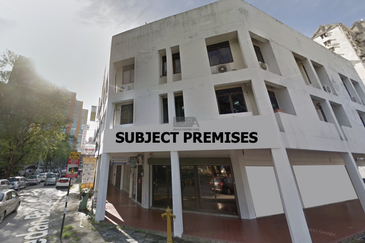 Prime Corner Commercial Property in Batu Lanchang.
