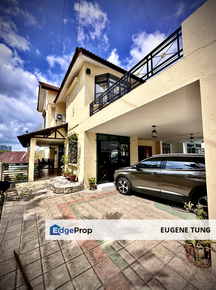 3½ Storey Semi-Detached House on Lengkok Pemancar in Gelugor, Penang, Gelugor