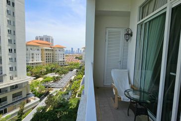 Quayside Seafront Resort Condominium