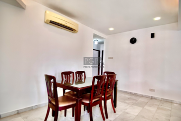 Marina Tower, Ratu Mutiara