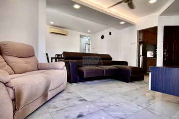 Marina Tower, Ratu Mutiara