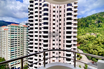 Marina Tower, Ratu Mutiara