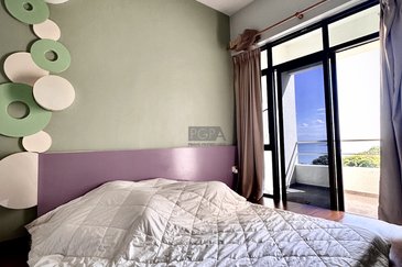 Marina Tower, Ratu Mutiara