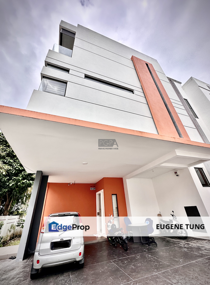 3-Storey Bungalow with Lift off Jalan York, Penang, Georgetown