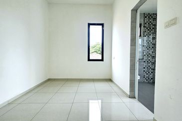 Dedaun, Bandar Cassia