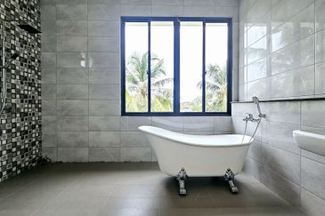 Dedaun, Bandar Cassia