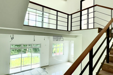 3-Storey Corner Terrace House at Shamrock Beach Villas, Batu Ferringhi, Penang. Original Condition
