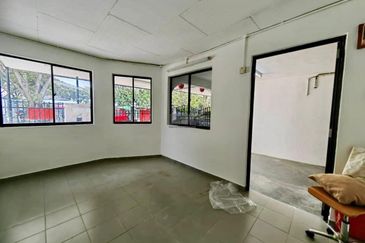 Taman Sri Indah, Batu Maung