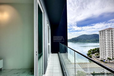QuayWest Residence