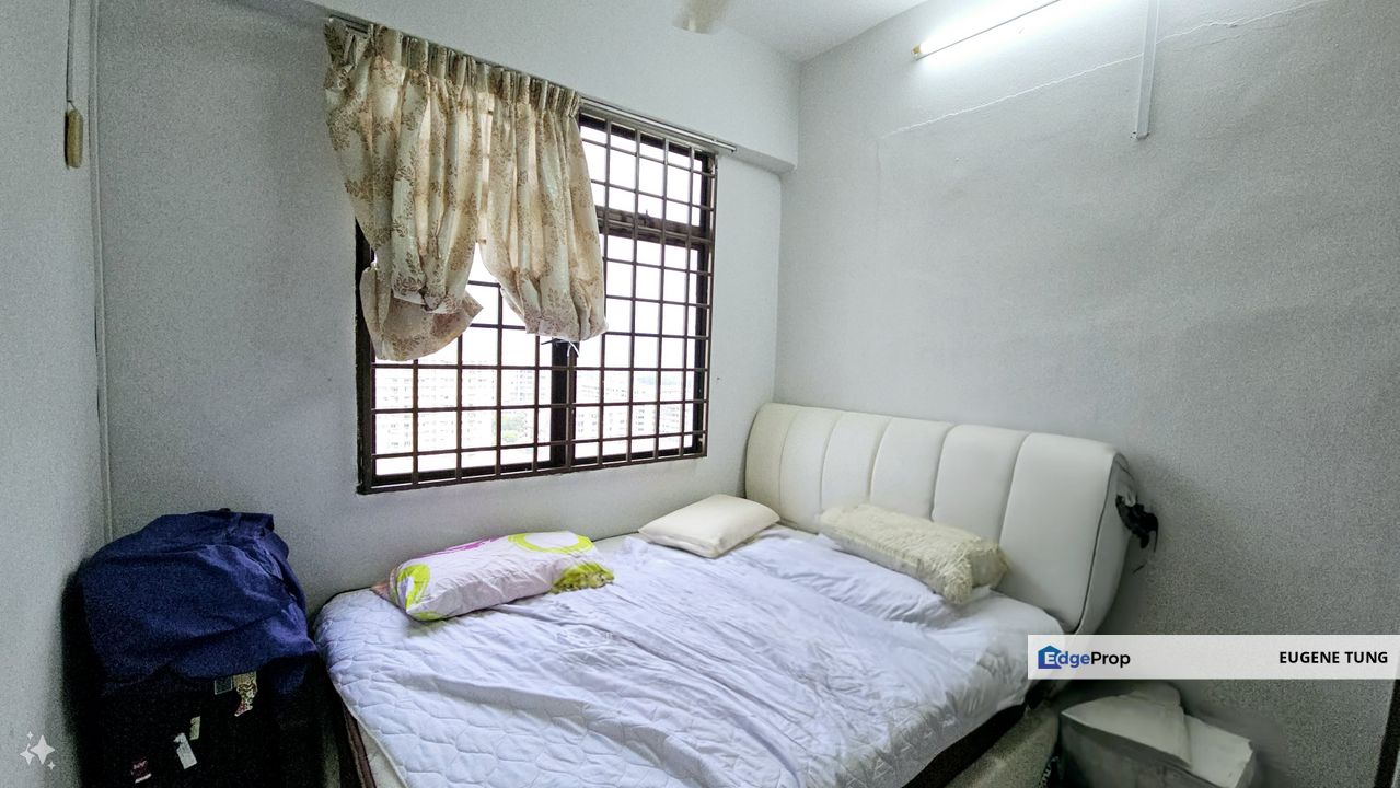 Desa Singora, Georgetown, Penang. Low-Density, High Floor Apartment, Penang, Georgetown