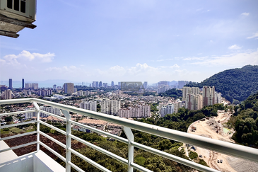 Boulevard Condominium