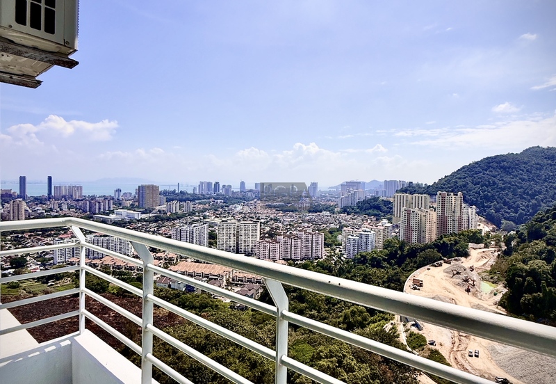 Boulevard Condominium