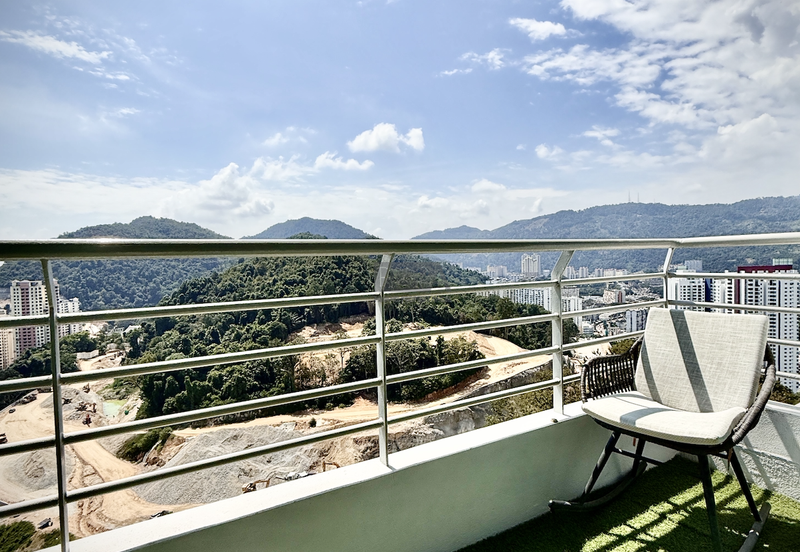 Boulevard Condominium