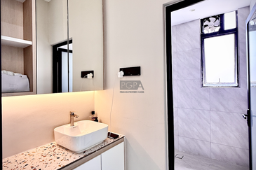 Boulevard Condominium