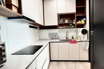 Boulevard Condominium