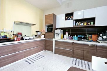 Cangkat Sungai Ara 7