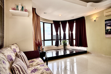 Twin Towers, Ratu Mutiara