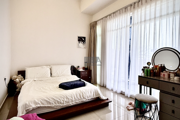 Charming Seaview Bungalow in Hilltop Villas, Batu Ferringhi.