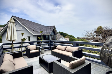 Charming Seaview Bungalow in Hilltop Villas, Batu Ferringhi.