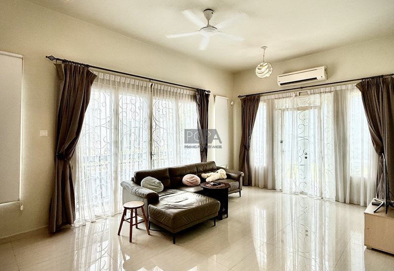 Charming Seaview Bungalow in Hilltop Villas, Batu Ferringhi.