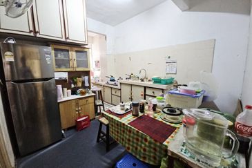 Taman Batu Bukit Flat