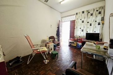 Taman Batu Bukit Flat