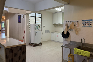 Cangkat Sungai Ara 1