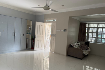 Cangkat Sungai Ara 1