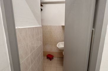 Taman Sri Pinang, Block 1, Low-Floor, Sungai Pinang, George Town, Penang