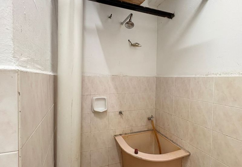 Taman Sri Pinang, Block 1, Low-Floor, Sungai Pinang, George Town, Penang