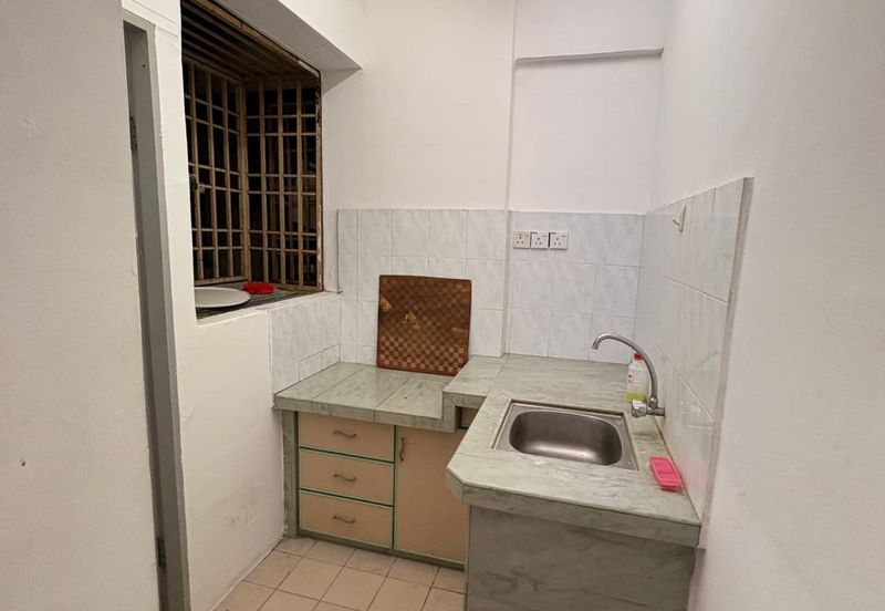 Taman Sri Pinang, Block 1, Low-Floor, Sungai Pinang, George Town, Penang