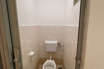 Taman Sri Pinang, Block 1, Low-Floor, Sungai Pinang, George Town, Penang