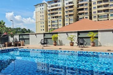 Delima Emas Apartment