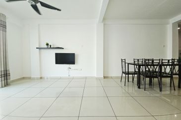 Delima Emas Apartment