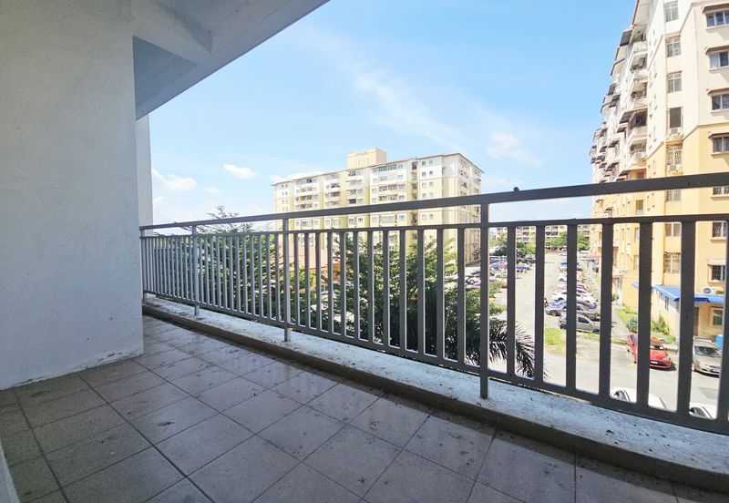 Delima Emas Apartment