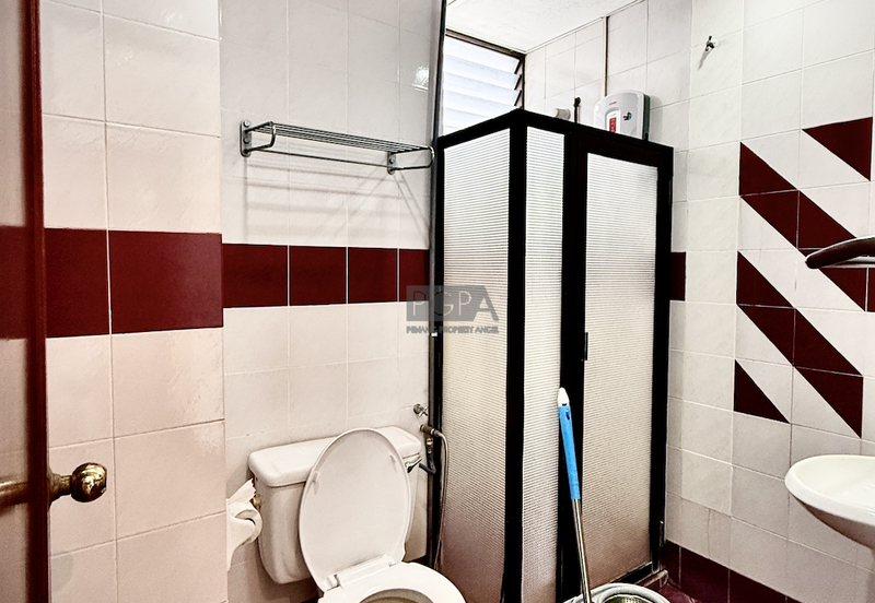 Marina Tower, Ratu Mutiara