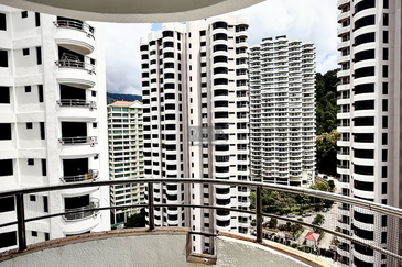 Marina Tower, Ratu Mutiara