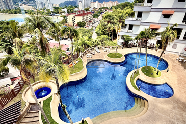 Marina Tower, Ratu Mutiara